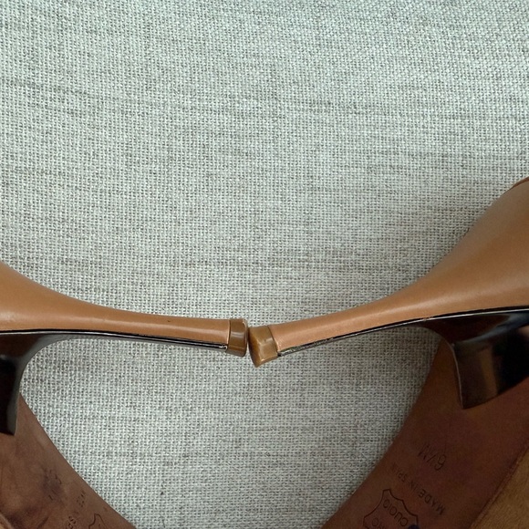 Donald J. Pliner BraveSP Tan Brown Calf Hair Heels Pumps Womens Size 6.5 - Picture 3 of 15